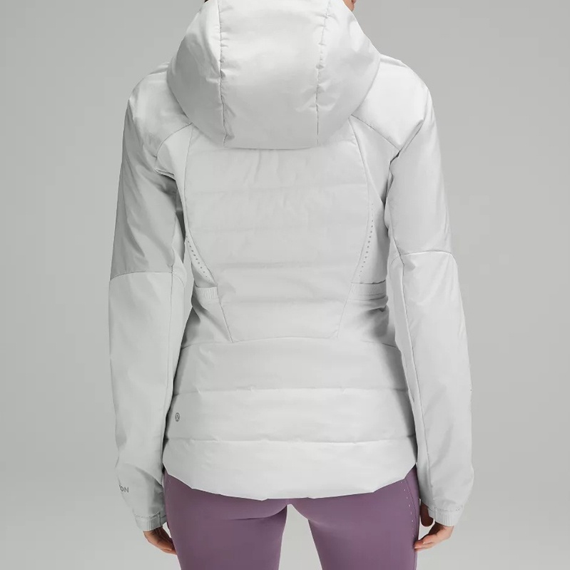 商品Lululemon|LULULEMON/露露乐蒙 女灰白色尼龙防水拇指孔连帽短羽绒服,价格¥1817,第2张图片详细描述