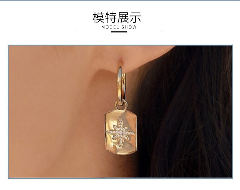 商品[国内直发] apm Monaco|APM Monaco不对称闪亮镶星星耳环 时尚气质简约 AE11858OXY,价格¥741,第3张图片详细描述