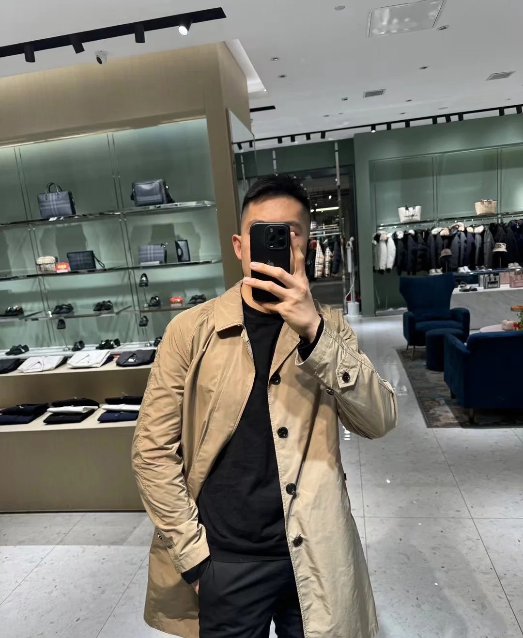 商品Burberry|BURBERRY/博柏利 男士浅驼色聚酯纤维暗扣翻领中款风衣80678551,价格¥1958,第6张图片详细描述