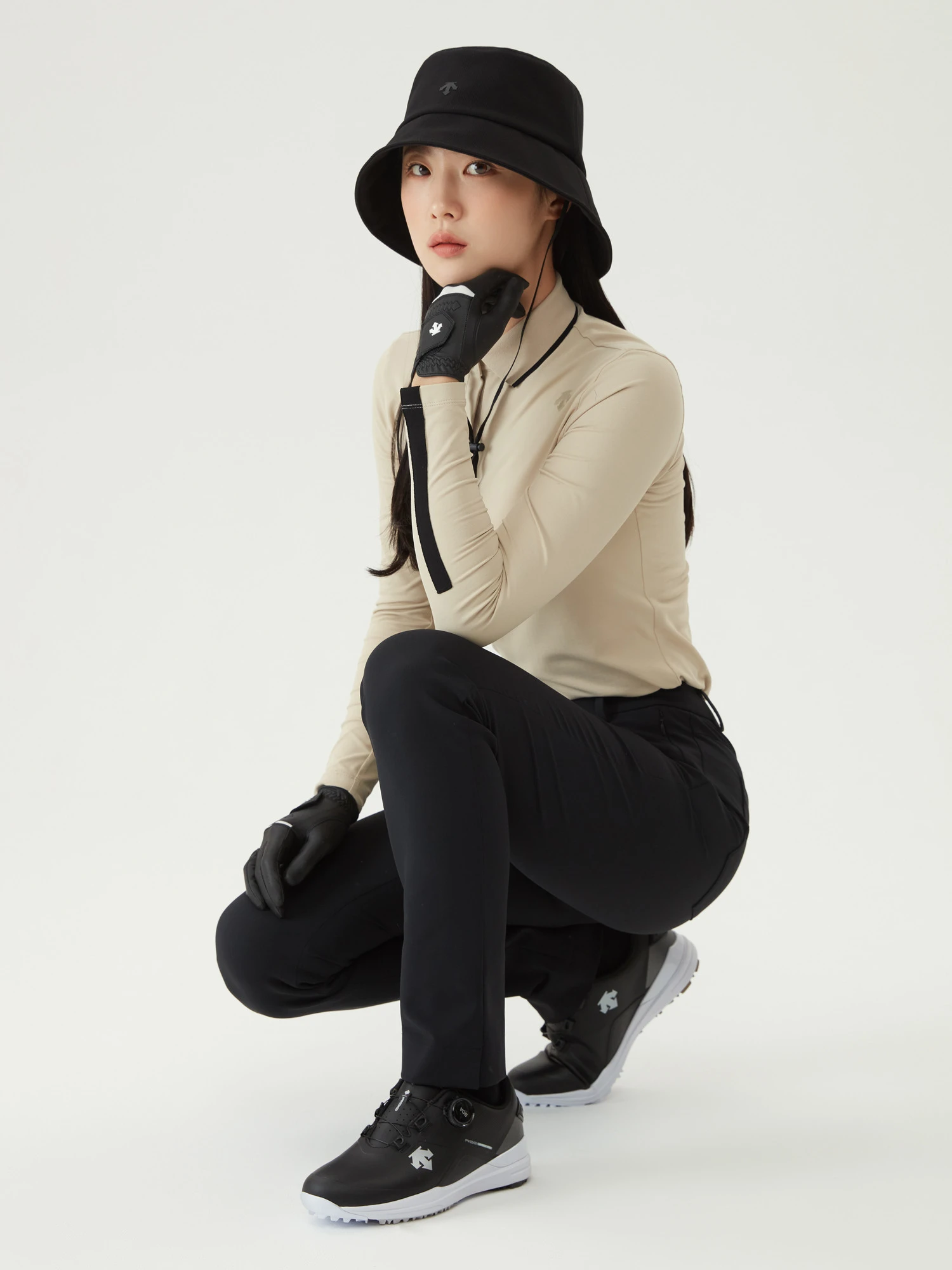 商品【预售商品15天发货】 DESCENTE|高尔夫系列女性修身版型长裤舒适时尚 DO32WFPT91-BLKG,价格¥959,第5张图片详细描述