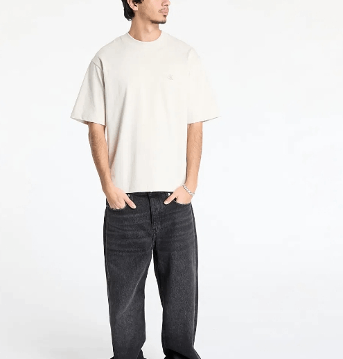 商品Calvin Klein|圆领宽松刺绣短袖T恤 男款 黑色灰白色（香港仓发货）,价格¥357,第8张图片详细描述