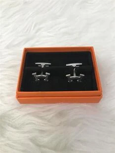 商品[国内直发] Hermes|HERMÈS 男士微笑袖口扣 HE1835,价格¥6274,第1张图片详细描述
