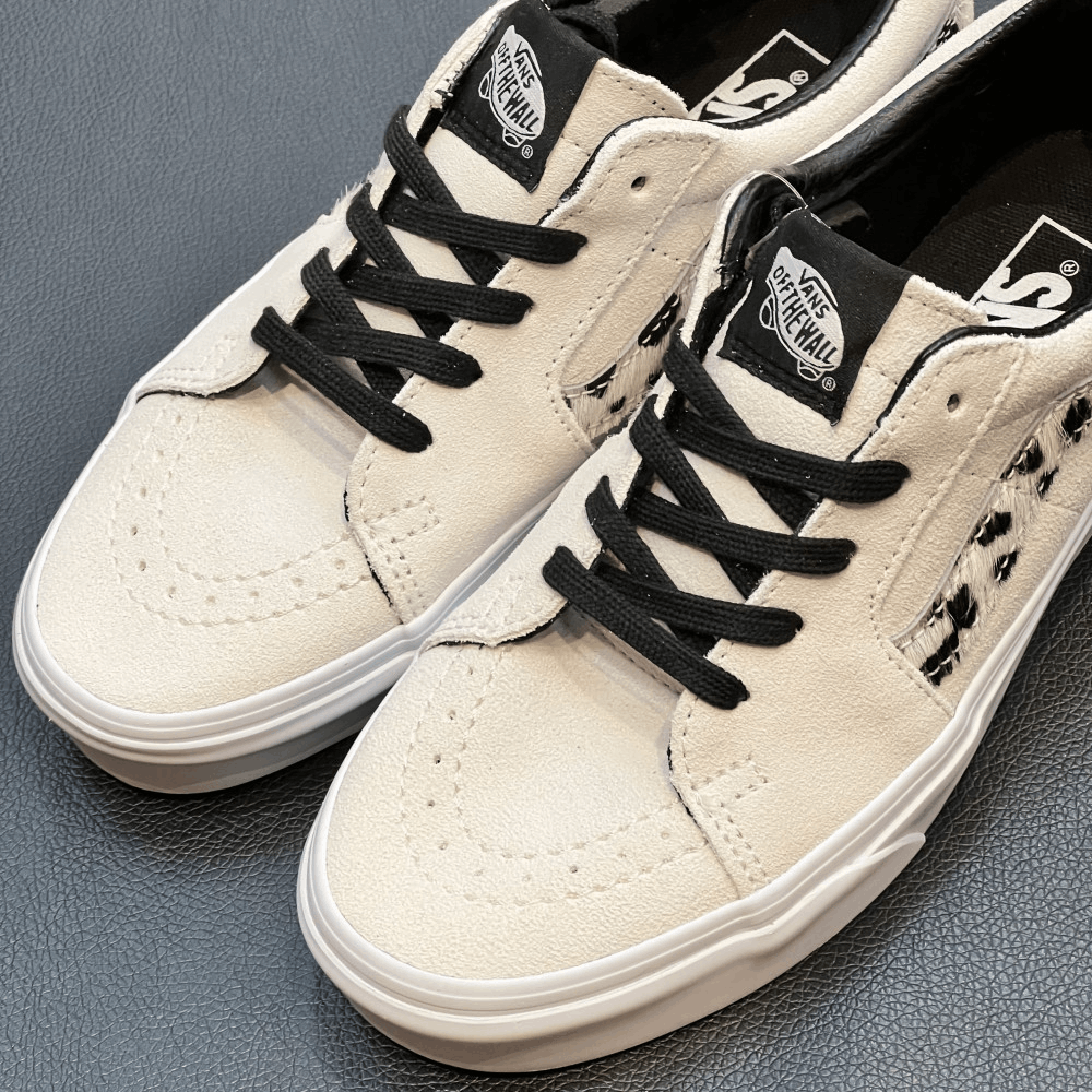 商品Vans|【韩国直邮|包邮包税】万斯[VANS] Sk8-Low # Soft Suede # 男女共用 运动鞋 # marshmallow/dalmatian (VN0A4UUKB7R),价格¥261,第5张图片详细描述