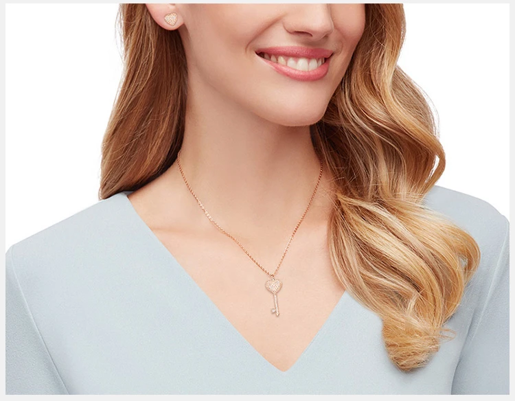 商品[国内直发] Swarovski|Swarovski 施华洛世奇 钥匙孔项链套装 5281048,价格¥639,第5张图片详细描述