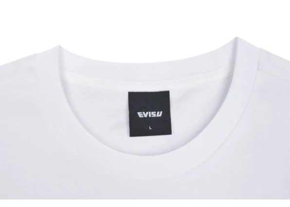 商品Evisu|【享贝家】ZY-（预售款）EVISU 福神 胸前字母小标休闲圆领短袖T恤 男女同款 EV5UTS901,价格¥148,第4张图片详细描述