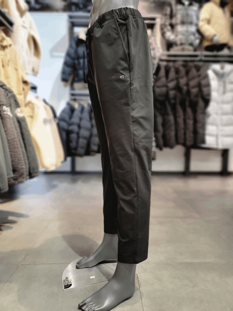 商品The North Face|【Brilliant|包邮包税】北面户外 男士 izzy 都市 裤子 NP6KN04A BLK,价格¥518,第4张图片详细描述