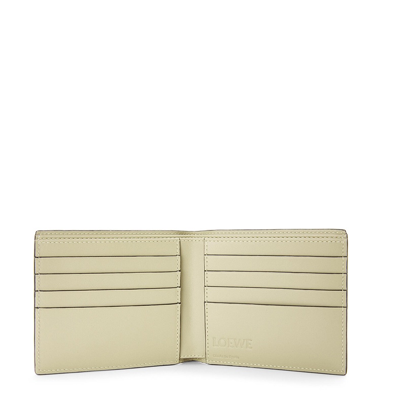 商品Loewe|LOEWE/罗意威 21春夏款 男士浅燕麦色粒面小牛皮方形双折钱包C660302X02-2461,价格¥3669,第3张图片详细描述