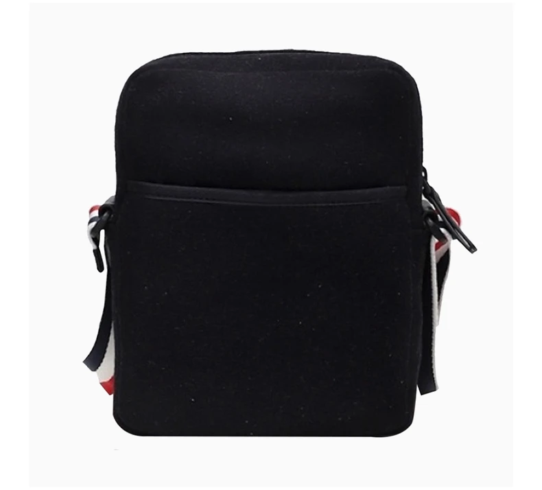 商品Thom Browne|THOM BROWNE 男士黑色双面4杠条纹背带相机包 MAG284A-07553-001,价格¥3733,第3张图片详细描述