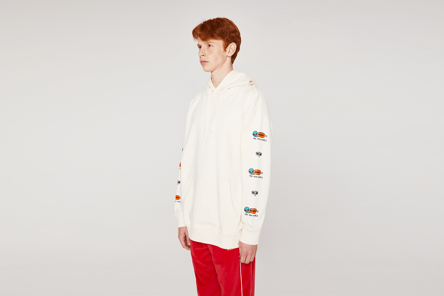 商品NERDY|【享贝家】NERDY   Character Overfit Pullover Hoodie套头衫连帽卫衣 奶油色（预售款，10天发货） PNES20KE1602,价格¥216,第8张图片详细描述