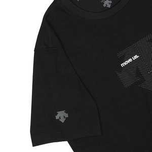 商品DESCENTE|【享贝家】（国内现货）DESCENTE 迪桑特 线条纹标短袖T恤 黑色 SM323UTS76-BLK0 G-QD,价格¥362,第8张图片详细描述