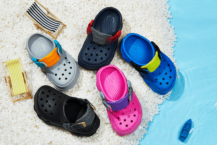 商品Crocs|【韩国直邮|包邮包税】卡骆驰 CLASSIC ALL TERRAIN CLOG K 儿童  凉鞋 沙滩鞋 凉拖鞋 扣带凉鞋  CRS207011 NAVY,价格¥374,第3张图片详细描述