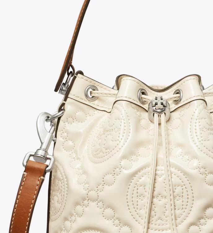 商品[国内直发] Tory Burch|汤丽柏琦 TB女包TB水桶包 T MONOGRAM水桶包单肩包手提包142935-250,价格¥3900,第3张图片详细描述