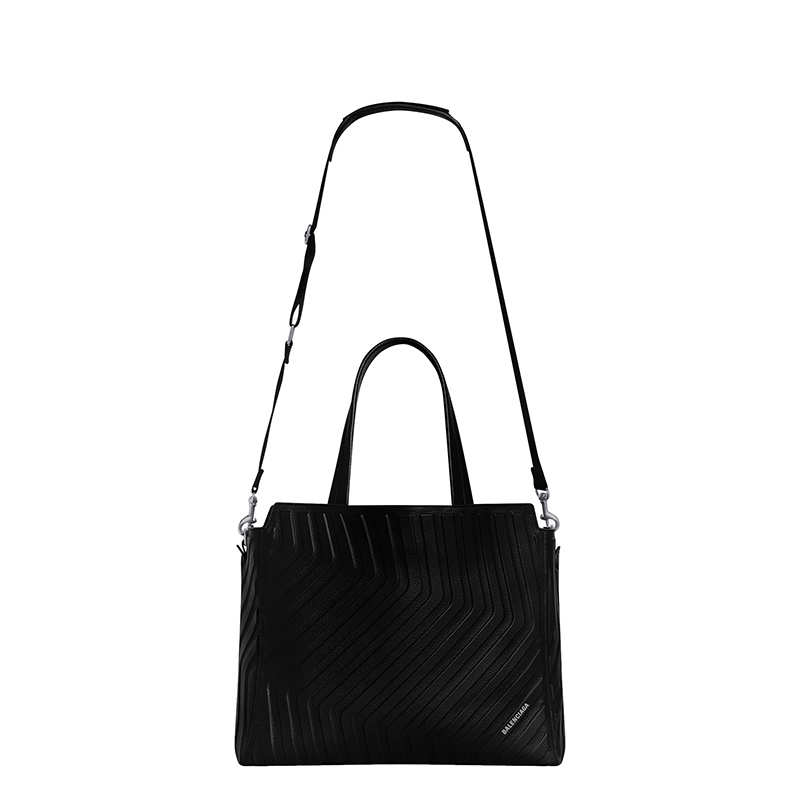 商品Balenciaga|Balenciaga/巴黎世家 CAR系列 男士中号黑色粒面牛皮革条纹压花单价斜挎横款托特包6794612103I1000,价格¥13405,第3张图片详细描述