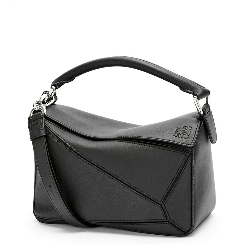 商品Loewe|LOEWE/罗意威 经典款Puzzle系列 女士小号黑色小牛皮手提斜挎单肩拼图包322.30.S21-1100,价格¥20195,第3张图片详细描述
