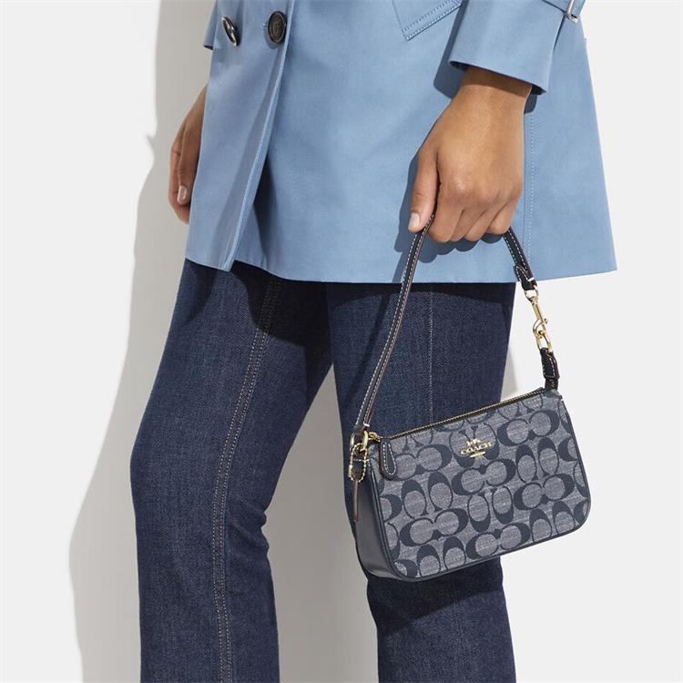 商品[国内直发] Coach|COACH 女士NOLITA19号手拿包香布雷平纹 CH149IMDEI 送礼好物,价格¥1225,第6张图片详细描述