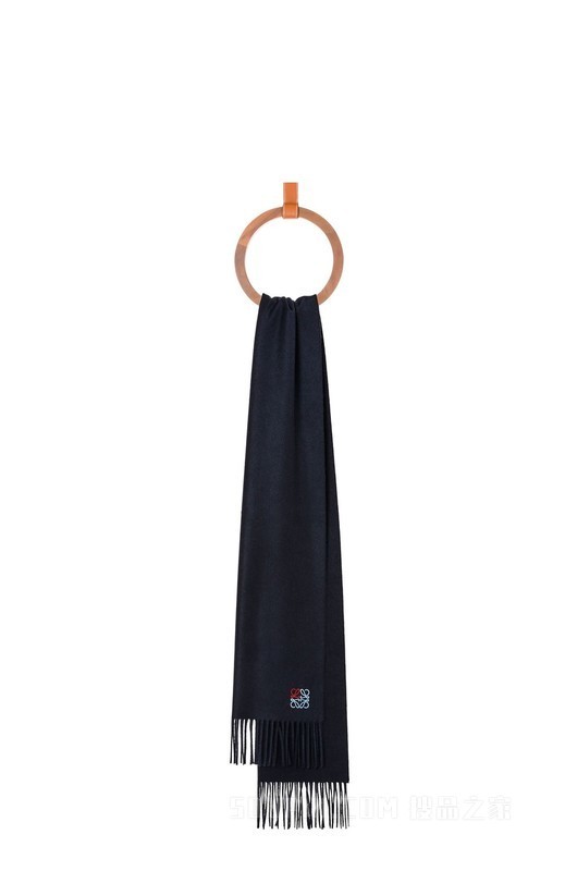 商品Loewe|LOEWE 女士深蓝色羊绒围巾 F000487XE6-5120,价格¥2313,第3张图片详细描述