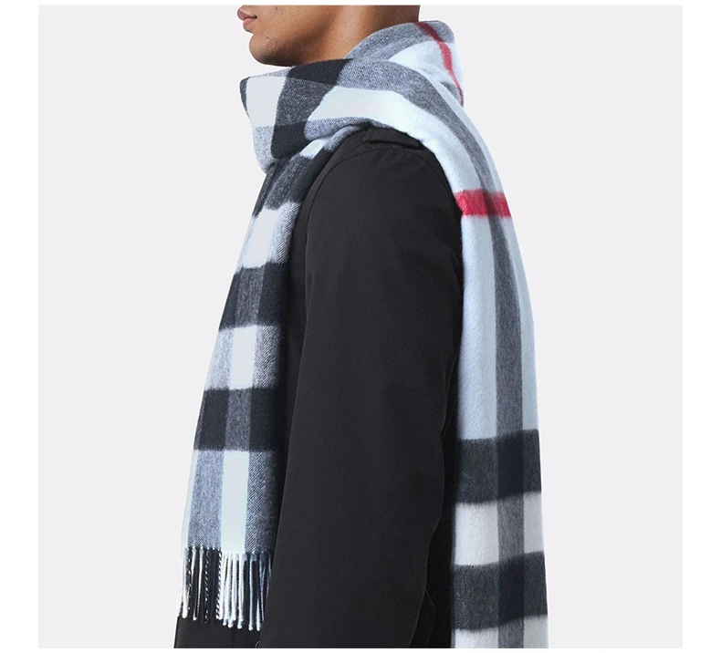 商品Burberry|BURBERRY 拼色中性围巾 8049725,价格¥3267,第7张图片详细描述