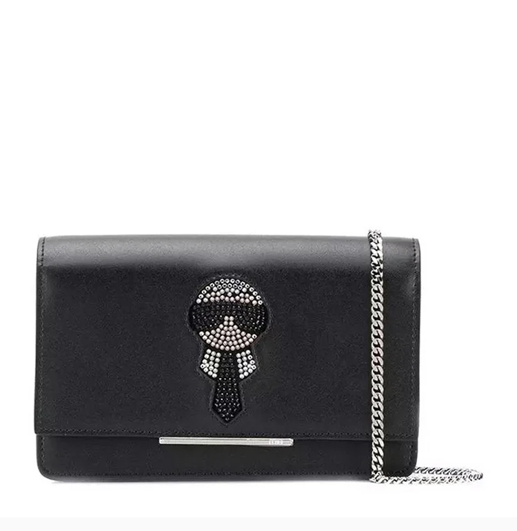 商品[国内直发] Fendi|Fendi 芬迪 女士黑色牛皮卡通珠钉图案单肩斜挎包 8M0346-A6HV-F0GXN,价格¥5470,第4张图片详细描述