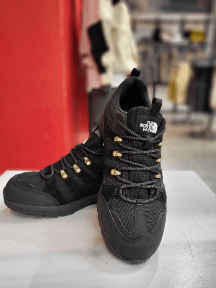 商品The North Face|【Brilliant|包邮包税】北面户外 男女共用 防水透气 登山鞋 黑色 NS91M52A BLK,价格¥540,第3张图片详细描述