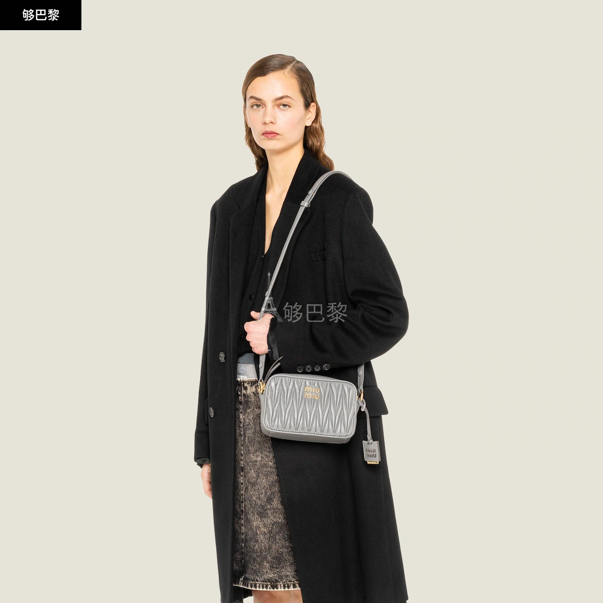商品Miu Miu|包邮包税【预售7天发货】 MIUMIU缪缪 24春夏 女士 手提包 Sac porté épaule en cuir nappa matelassé 5BH118_N88_F0K44_V_WOM,价格¥14277,第5张图片详细描述