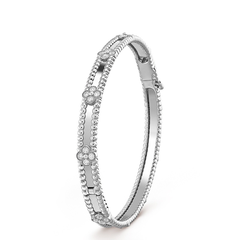 商品Van Cleef & Arpels|Van Cleef & Arpels/梵克雅宝 Perlée sweet trèfles系列 18K金白金镶嵌钻石四叶草手镯VCARP6XA00,价格¥146740,第2张图片详细描述