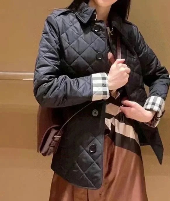 商品Burberry|博柏利 Frankby系列 女士黑色织物绗缝夹克80658711,价格¥3147,第3张图片详细描述