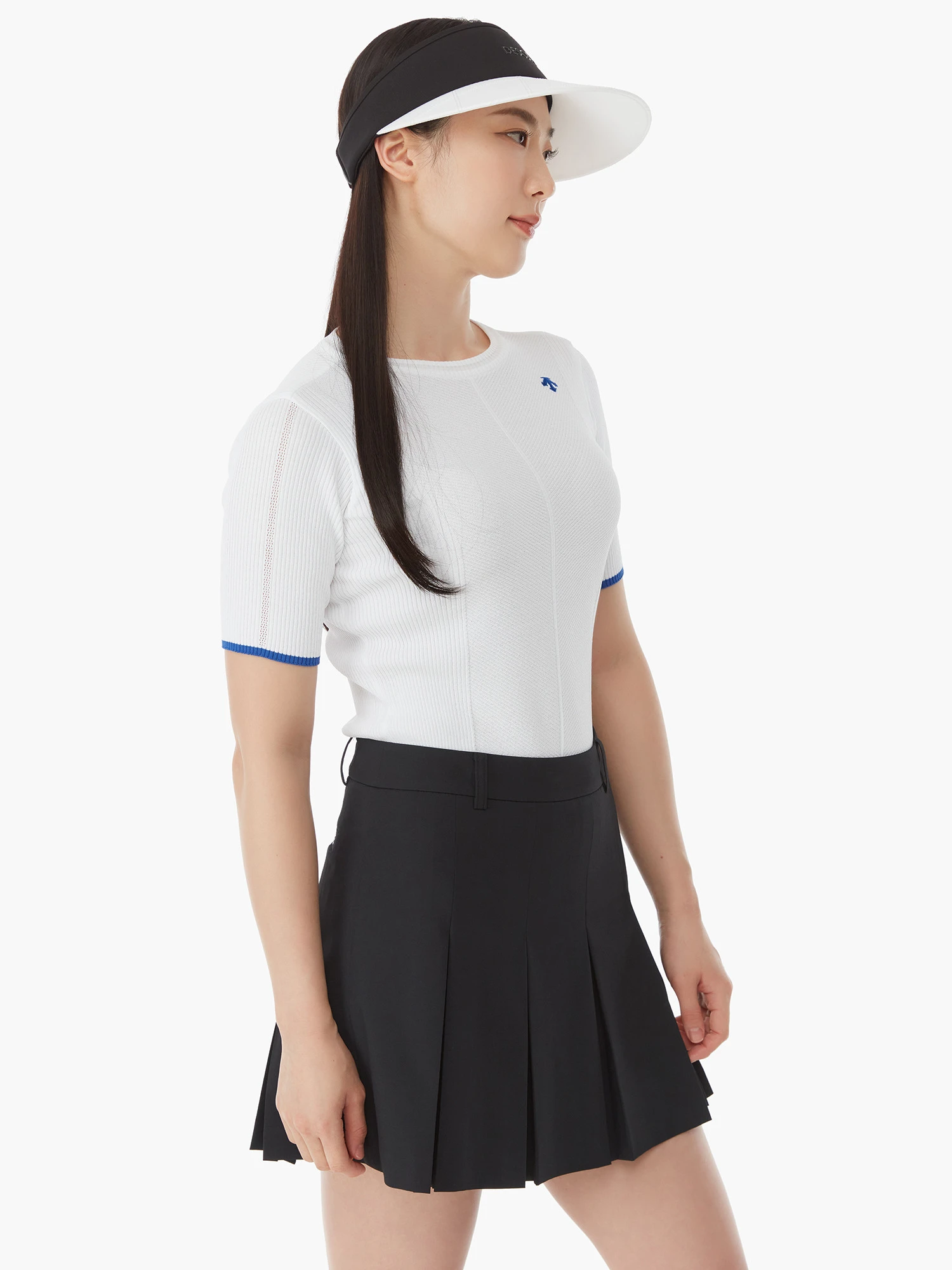 商品【预售商品15天发��货】 DESCENTE|GOLF女性圆领短袖针织衫轻松休闲风 DP22WFKP41-BWTG,价格¥893,第7张图片详细描述