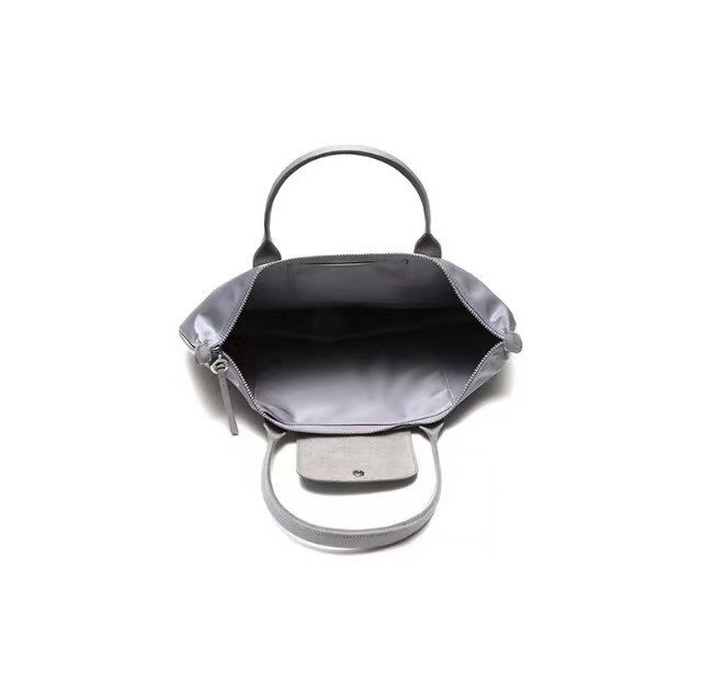 商品Longchamp|【SAvenue】LONGCHAMP 珑骧 LE PLIAGE NEO 大号饺子包长柄手提单肩包 女款 水泥灰色(提示：保税仓货品一人不可超过5单) 3597921837986（1899598E75）,价格¥958,第5张图片详细描述