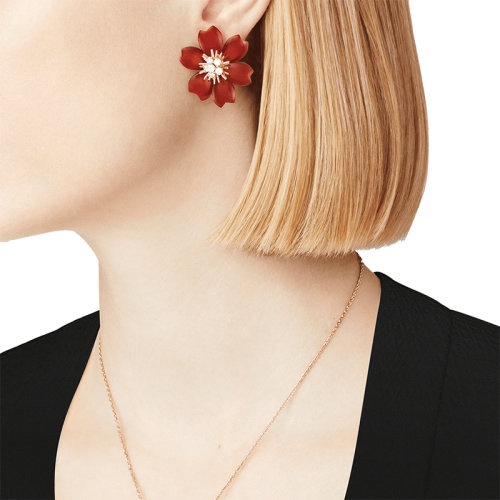 商品Van Cleef & Arpels| Van Cleef & Arpels/梵克雅宝 经典Rose de Noël系列 18k金玫瑰金镶嵌钻石红玉小号玫瑰耳环VCARO9B500,价格¥231211,第3张图片详细描述
