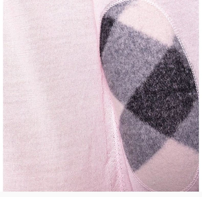 商品Burberry|Burberry 博柏利 女士粉色美利诺羊毛修身长袖套头衫 8002913,价格¥2154,第6张图片详细描述