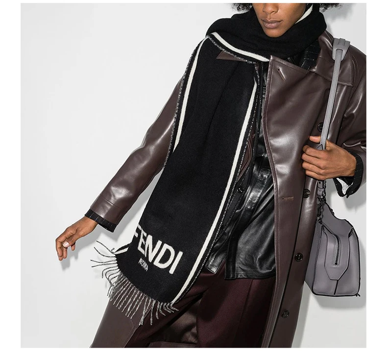 商品Fendi|FENDI 女士黑色羊绒围巾 FXT322-AEOR-F0ZE7,价格¥4043,第5张图片详细描述