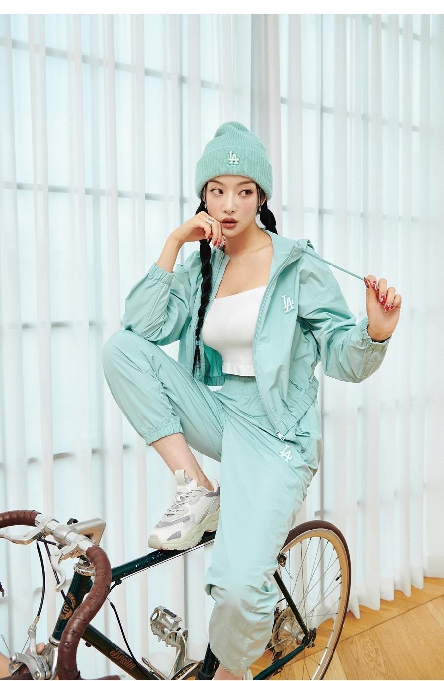 商品MLB|【Brilliant|包邮包税】美联棒  新款LA字母 男女鞋 时尚内增高 运动休闲 棒球老爹鞋 复古跑步鞋 情侣舒适 浅灰 3ASHC311N-07GRS,价格¥318,第7张图片详细描述
