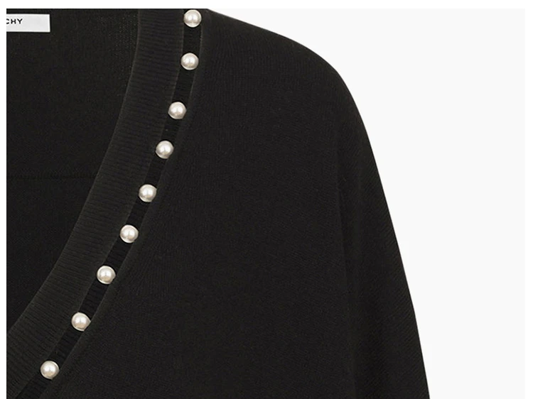 商品[国内直发] Givenchy|Givenchy 纪梵希 黑色羊毛丝羊绒V领女士长袖上衣 17X7845502-001,价格¥4919,第9张图片详细描述