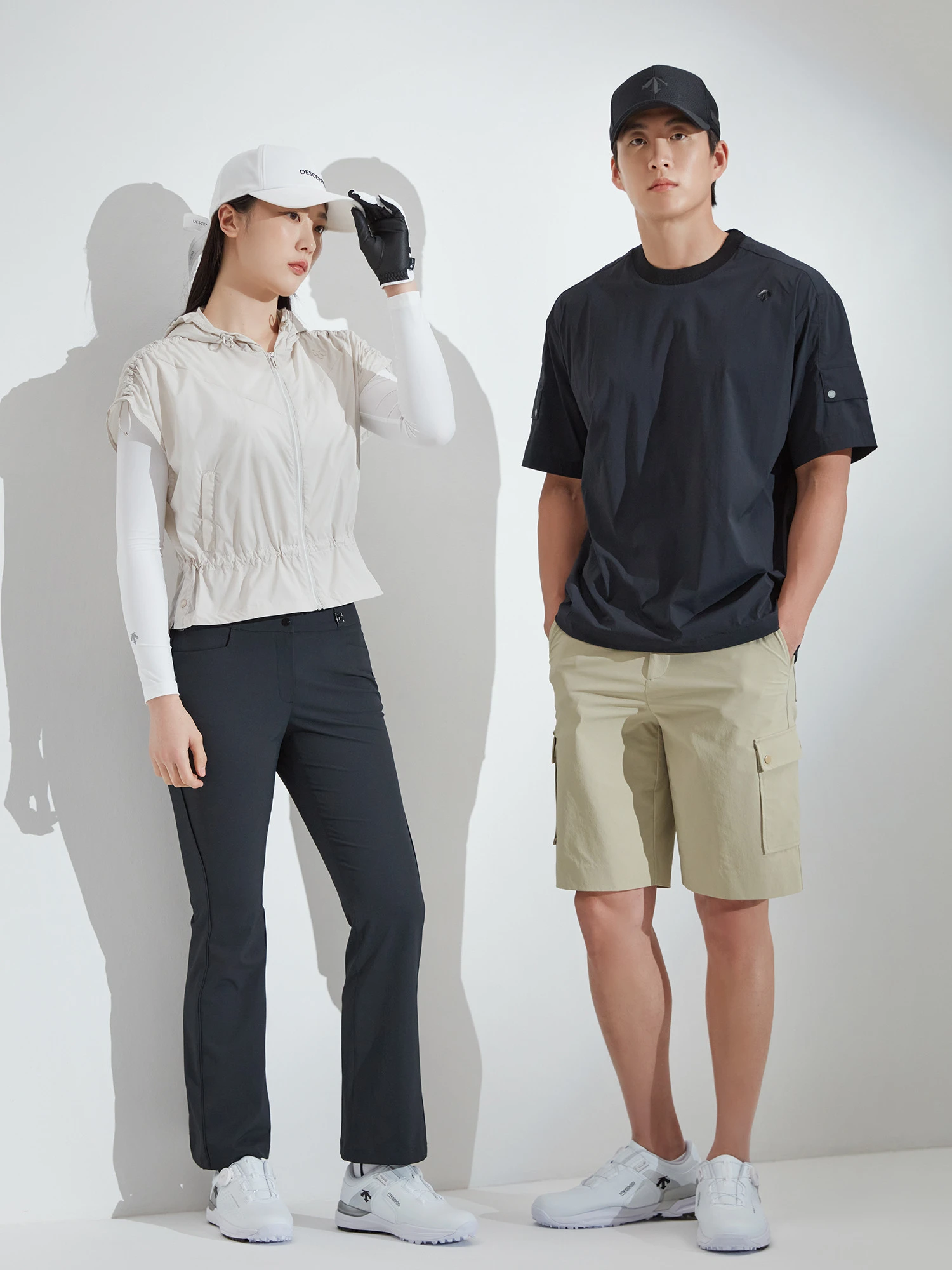 商品【预售商品15天发货】 DESCENTE|高尔夫系列女性网眼混合圆领内搭T恤 DP22WFIN45-BLKG,价格¥505,第5张图片详细描述