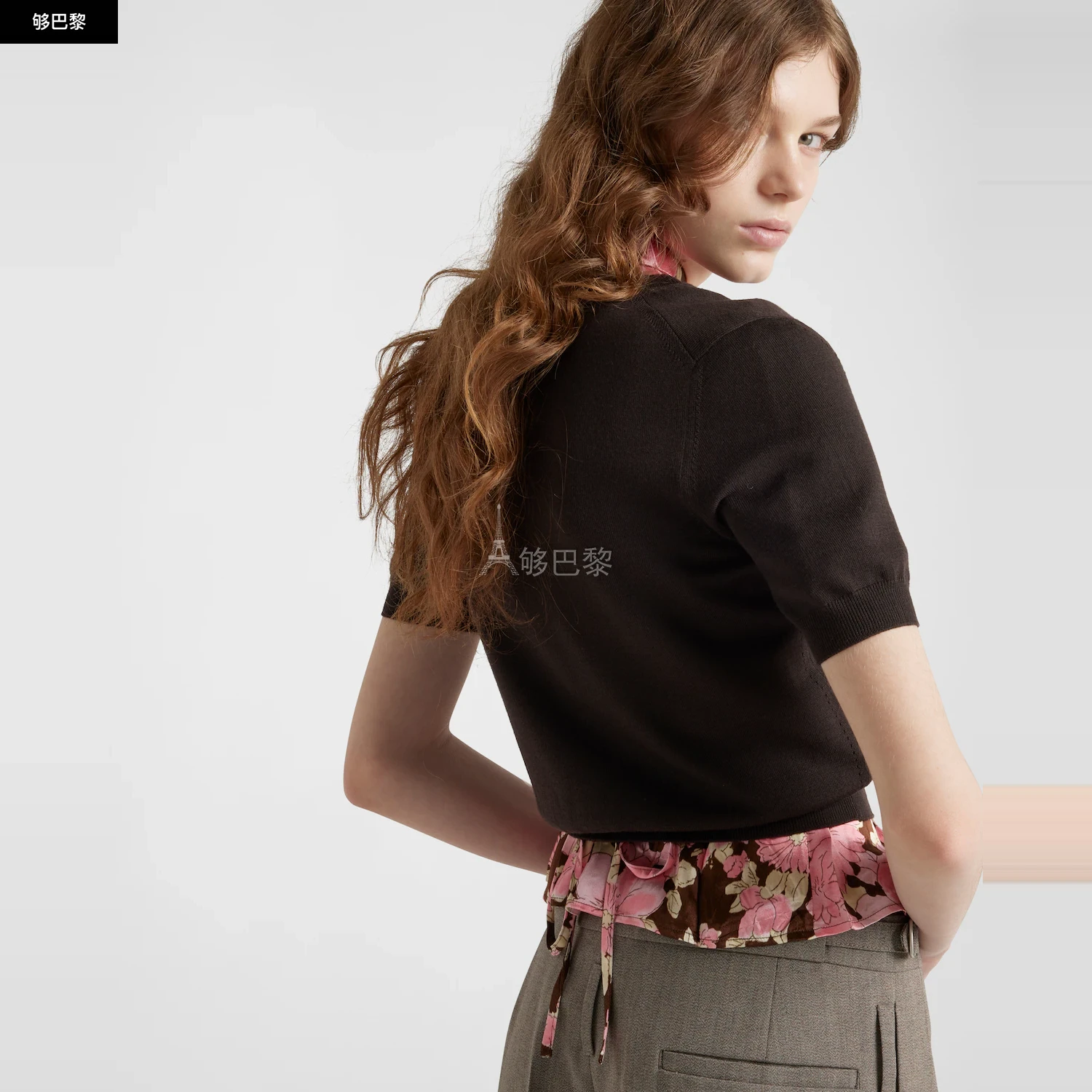 商品Prada|【预售】 普拉达 25春夏 女士 短袖T恤 V领羊毛毛衣 P24M2R_16SW_F0324_S_OOO ,价格¥8189,第3张图片详细描述