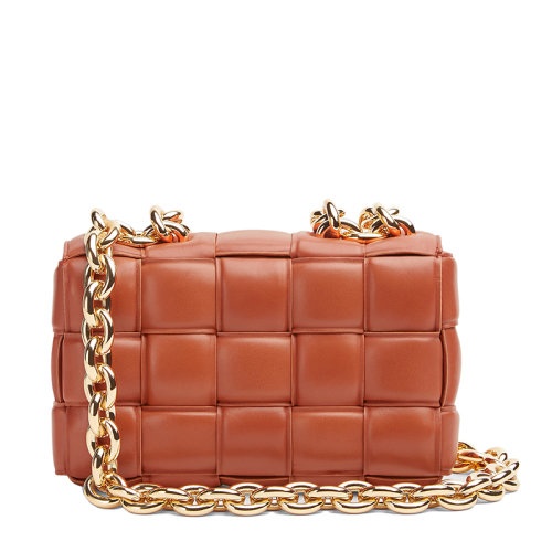 商品Bottega Veneta|【包税】Bottega Veneta/葆蝶家 经典CHAIN CASSETTE系列 女士枫叶色小羊皮双面编织斜挎单肩链条包631421VBWZ07654,价格¥30522,第4张图片详细描述