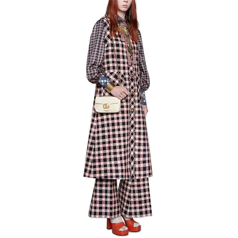 商品Gucci|古驰 GG Marmont 女士超迷你白色链条单肩包,价格¥7500,第7张图片详细描述