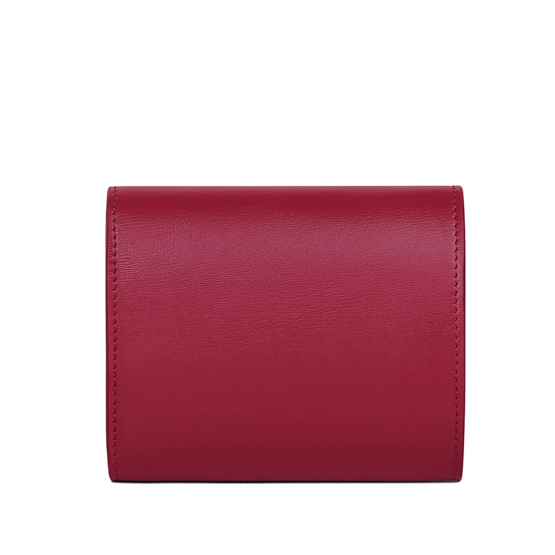 商品Celine|【包税】CELINE/赛琳 22新款TRIOMPHE系列 女士小号胭脂红色亮泽牛皮革金色凯旋按扣折叠零钱袋短款钱包10D783DPV.27CA,价格¥4357,第4张图片详细描述