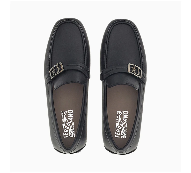 商品Salvatore Ferragamo|SALVATORE FERRAGAMO 男士黑色牛皮饰有金属搭扣驾车鞋 020376-745548,价格¥3382,第5张图片详细描述