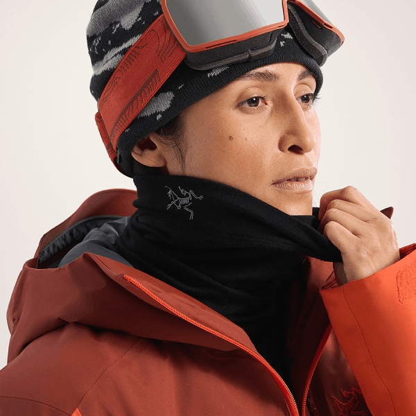 商品Arc'teryx|【Brilliant|包邮包税】RHO LIGHTWEIGHT WOOL NECK GAITER [FW24] 原色轻质羊毛领圈 围脖 AEOFUX5820,价格¥473,第10张图片详细描述