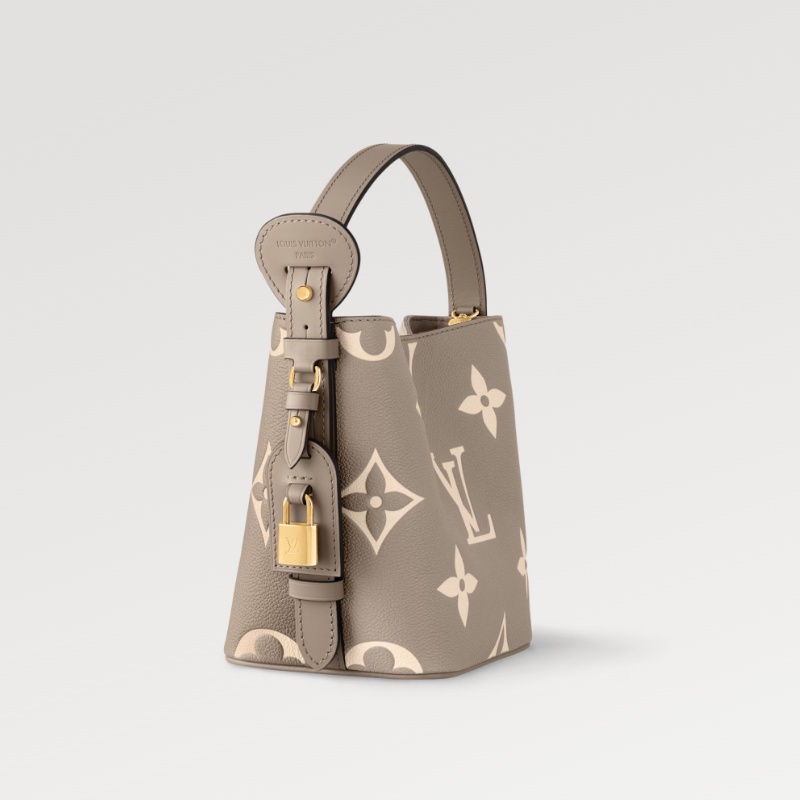 商品Louis Vuitton|【预售十天】路易威登 ALL IN BB 大象灰手袋 压纹粒面牛皮革水桶包 M13045,价格¥21758,第3张图片详细描述