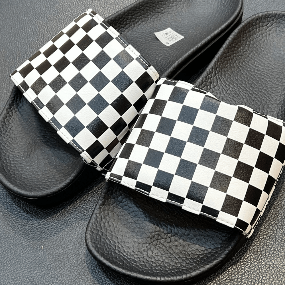 商品Vans|【韩国直邮|包邮包税】万斯 Slide-On #拖鞋 # Checkerboard #男士鞋 #black/white (VN0004KIIP9),价格¥244,第3张图片详细描述