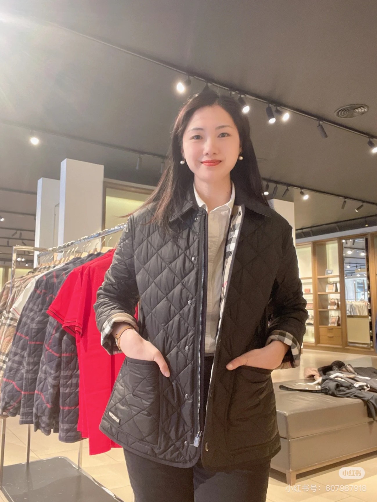 商品Burberry|BURBERRY/博柏利 女士黑色聚酰胺贴袋按扣开襟棉服80841941,价格¥2968,第10张图片详细描述