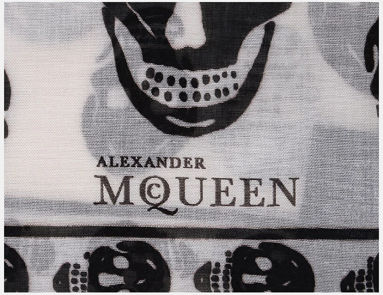 商品Alexander McQueen|ALEXANDER MCQUEEN 米黄色中性丝巾 110640-4943Q-9260,价格¥1372,第10张图片详细描述