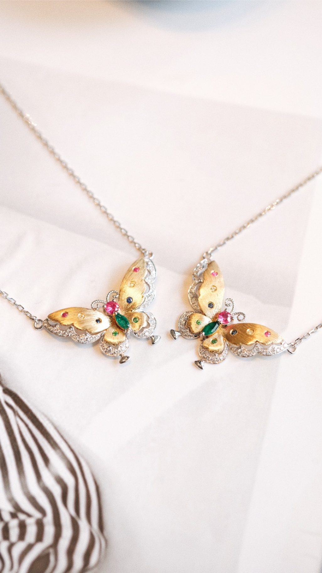 商品[国内直发] Order Dream|18k金彩宝蝴蝶项链,价格¥5297,第2张图片详细描述