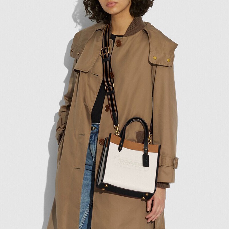 商品[国内直发] Coach|蔻驰女包COACH 奢侈品 Field系列女包专柜款包马车印花单肩斜挎手提包 拼色 C3865,价格¥790,第7张图片详细描述