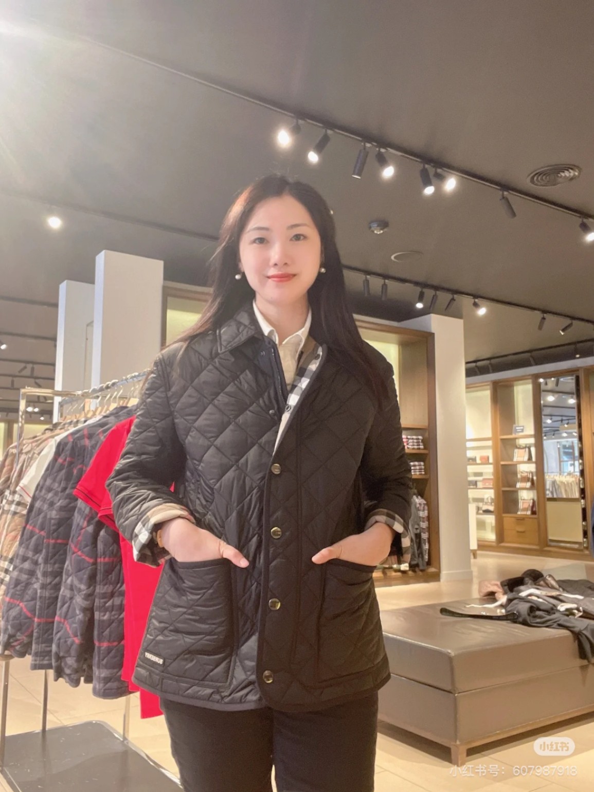 商品Burberry|BURBERRY/博柏利 女士黑色聚酰胺贴袋按扣开襟棉服80841941,价格¥2968,第5张图片详细描述