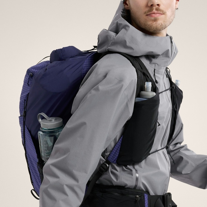 商品Arc'teryx|预售 ARCTERYX始祖鸟BETA SL 夹克 男装灰色,价格¥4332,第7张图片详细描述