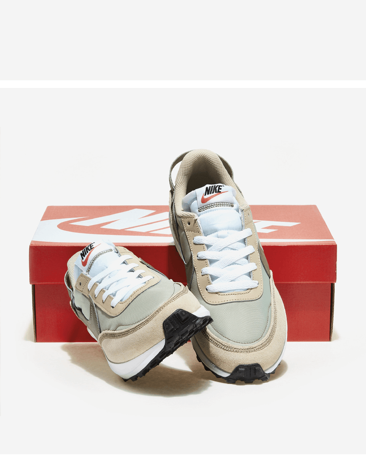 商品NIKE|【韩国直邮|包邮包税】耐克NIKE WAFFLE DEBUT 男生  运动鞋 SNEAKERS  DH9522 102,价格¥451,第4张图片详细描述