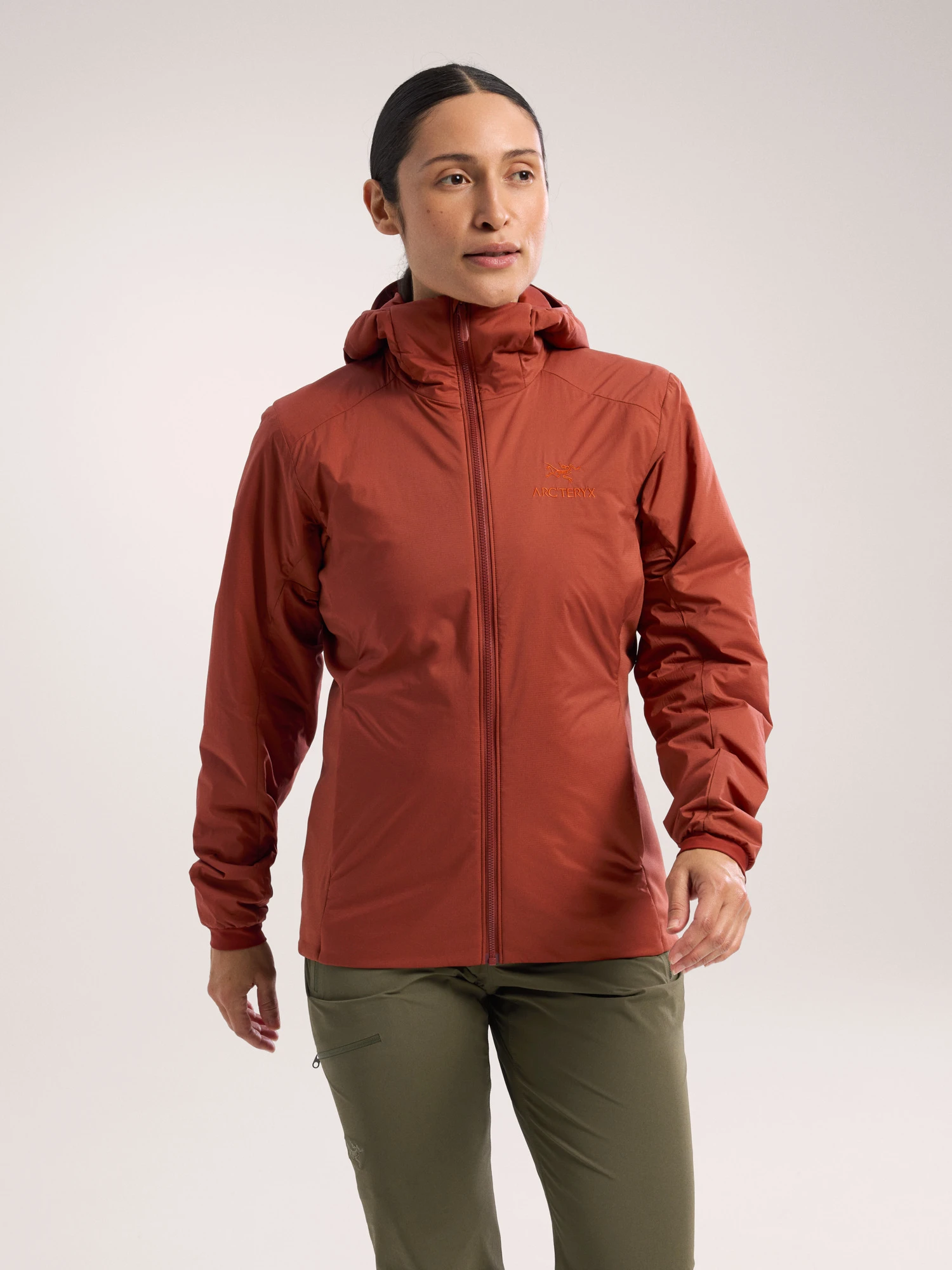 商品【预售商品15天发货】 Arc'teryx|Atom Hoody女性轻便连帽外套适合户外运动 AJOFWX6780,价格¥2342,第10张图片详细描述